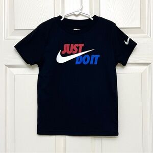 Boys Nike Black Graphic T-Shirt Size S 5 4-5 Years